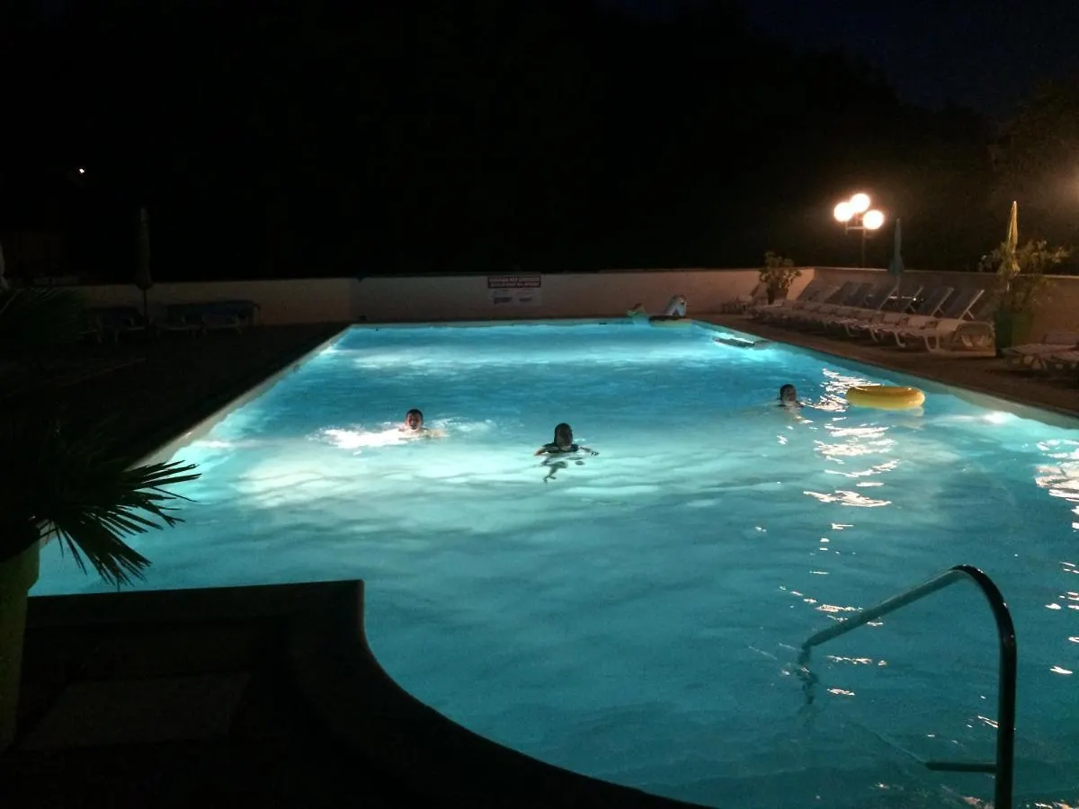 Les Sentiers Du Causse Hotel Lentillac du Causse France
